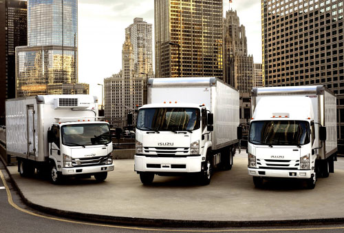 We offer spare parts for trucks and buses Isuzu